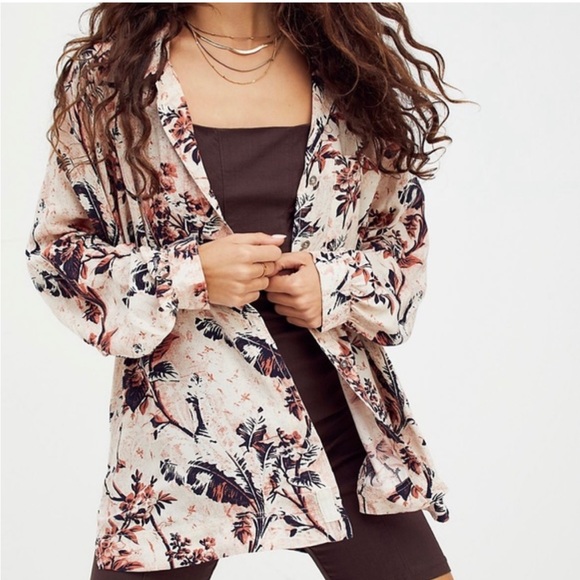 Free People We the Free It’s a Vibe Button Up Shirt Retro Floral Hawaiian Medium - Picture 13 of 13